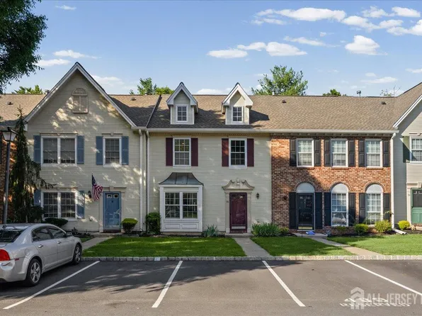 36 Albury Way, North Brunswick, NJ 08902
