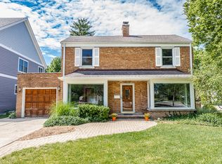 849 Sheridan Pl, Downers Grove, IL 60515