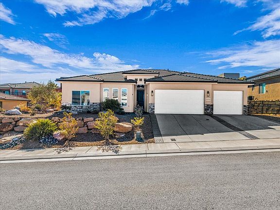 2nd image of 3015 W Karersee Dr
