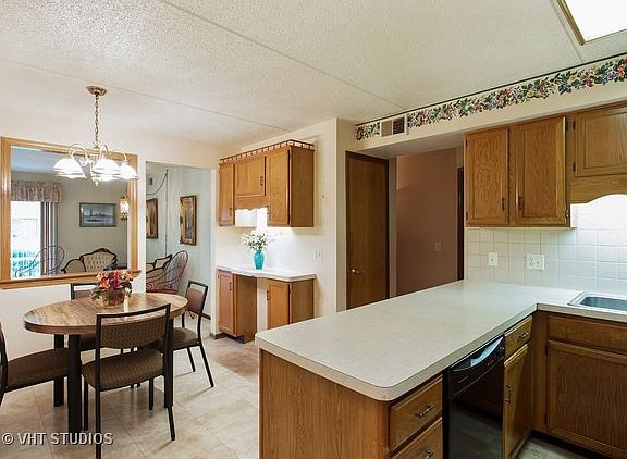 3rd image of 6050 W Eastwood Ave APT 107