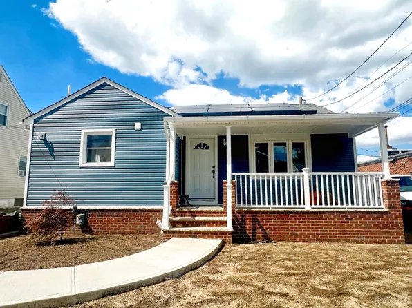 2 Meinzer St, Avenel, NJ 07001