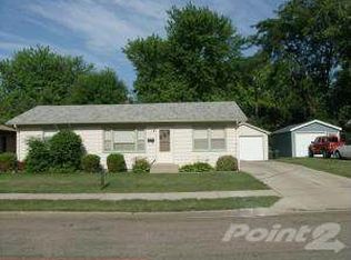 1526 Dick Dr, Aberdeen, SD 57401