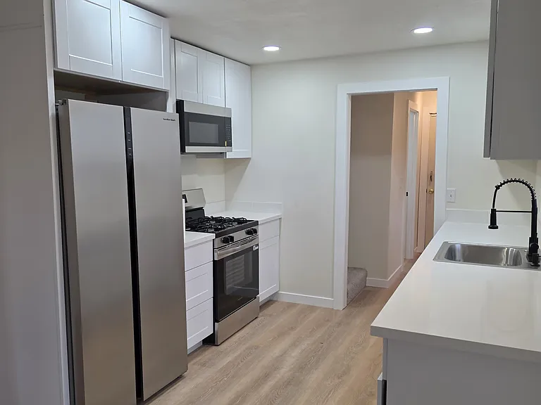 2326 SE 152nd Ave — Photo 3