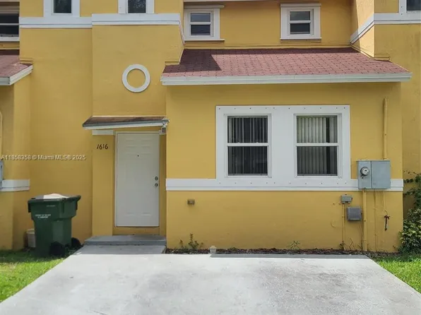 1616 NE 5th St, Homestead, FL 33033