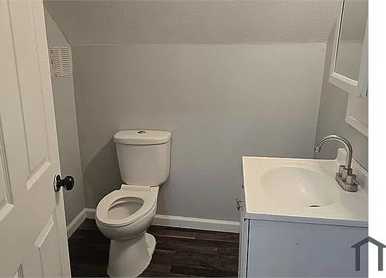 5th image of 1106 Portage Ave #2