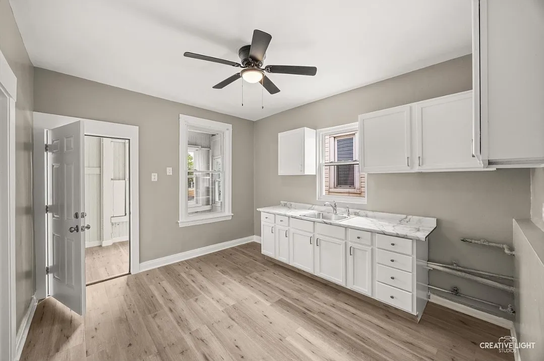 3 bed, 1038 sqft, $1,800 — Photo 4