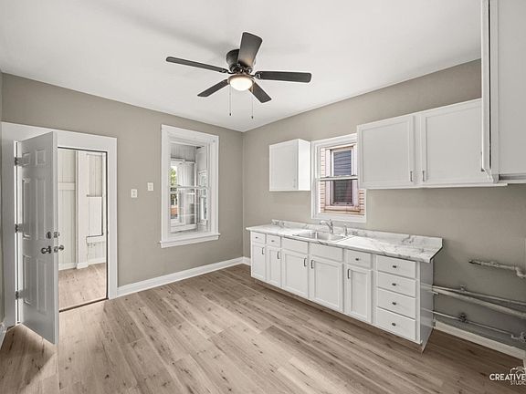 4th image of 4429 S Fairfield Ave #2