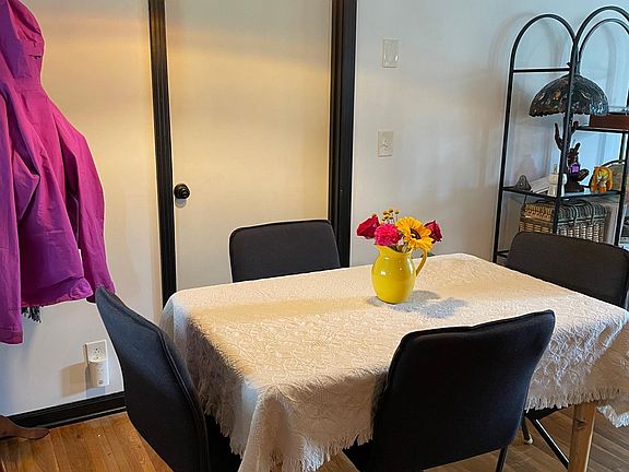 2nd image of 2813 Mossdale Dr #B