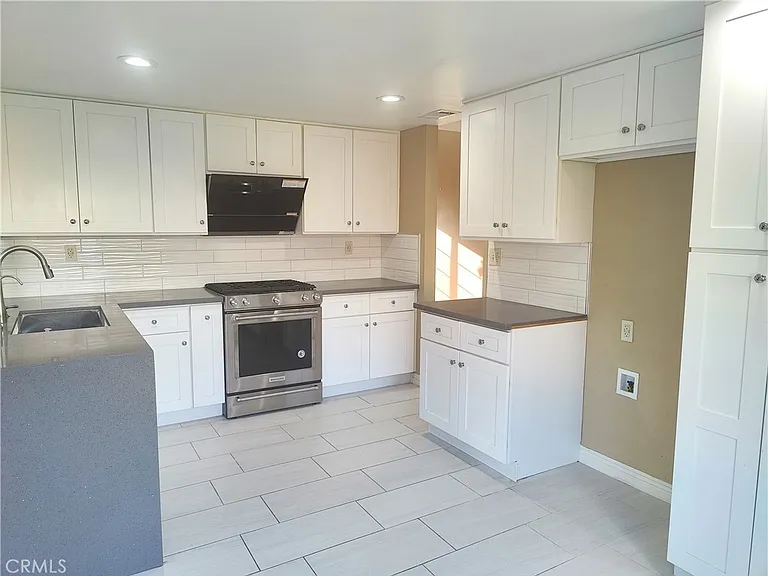 6953 Saddleback Pl — Photo 9