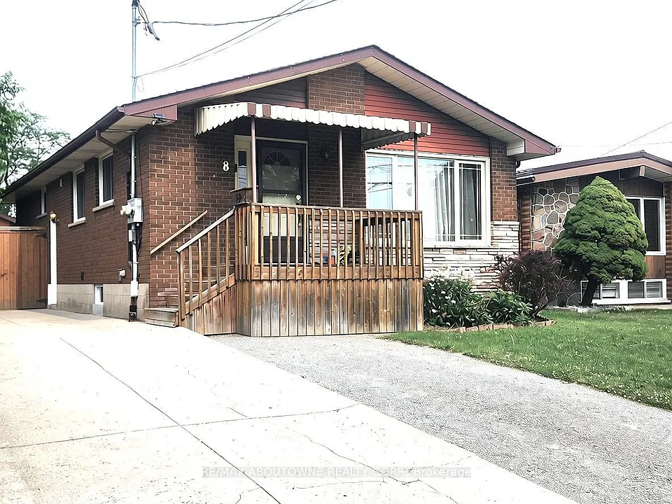 18 Greeningdon Dr #LOWER