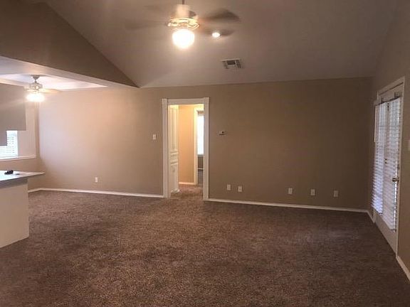 3rd image of 50 Amberwood Dr
