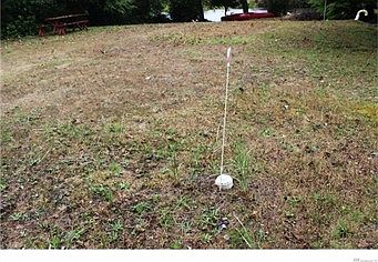 2nd image of 707 Island Cir SE