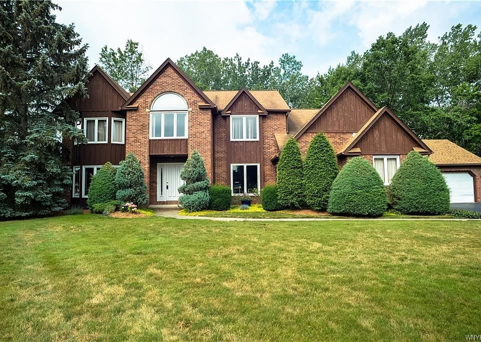 1st image of 73 Forestbrook Ct