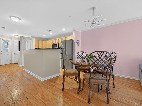 5th image of 114 Viewpoint Terrace