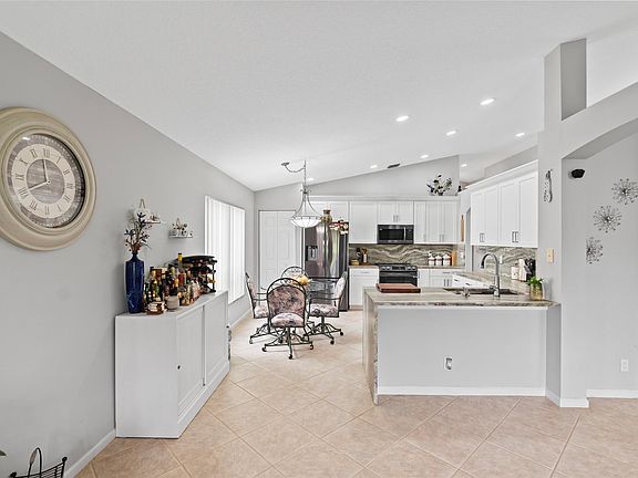 5th image of 7019 Ashton Street