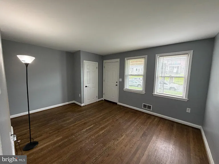 7136 Eastbrook Ave — Photo 2