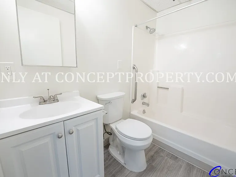 223 E 3rd Ave — Photo 60
