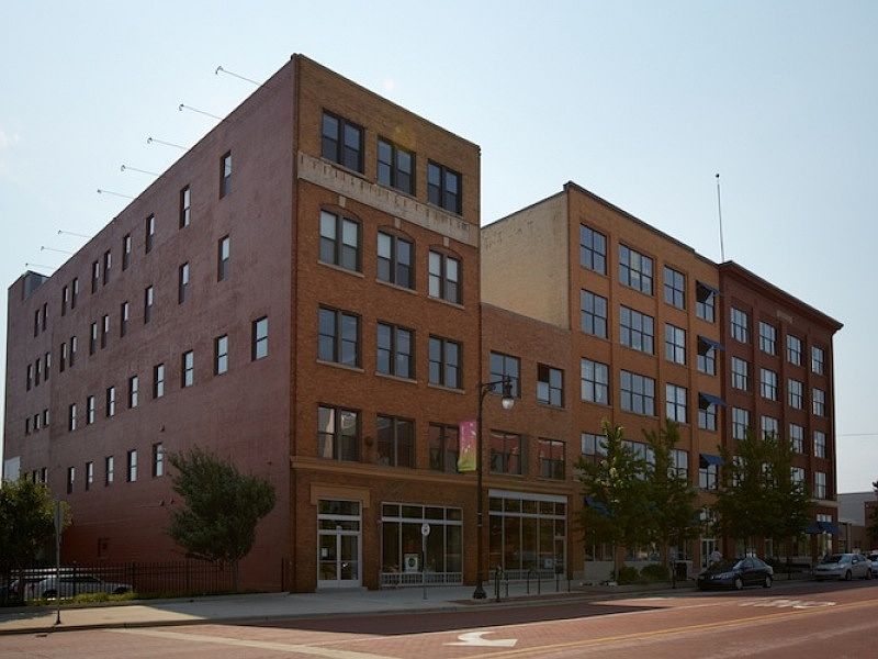 2nd image of 206 Cesar E Chavez Ave SW