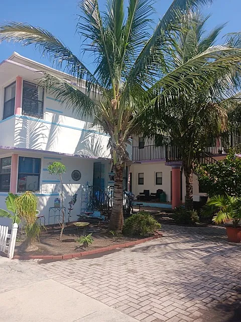 340 Jackson St #205
