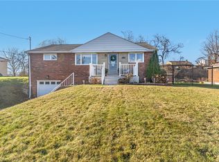 2210 Wilma Dr, Coraopolis, PA 15108