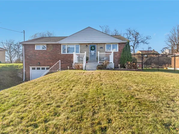 2210 Wilma Dr, Coraopolis, PA 15108
