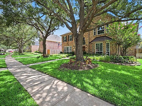 5th image of 2907 Winding Shore Ln