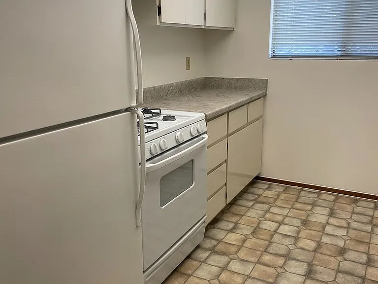 2545 Vallejo St — Photo 2
