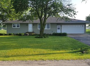 512 W 1st St, Minonk, IL 61760