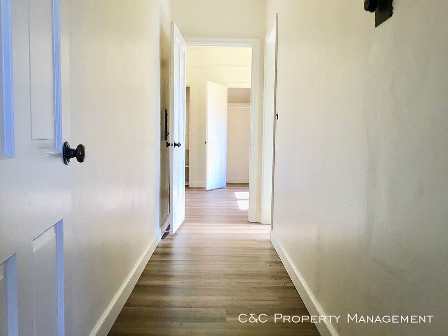 2nd image of 335 Soledad St APT 2