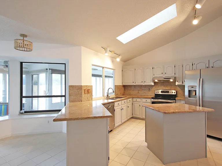 6944 Misty Lake Way — Photo 7