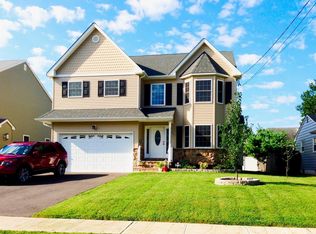 207 Fairview Ave, Middlesex, NJ 08846