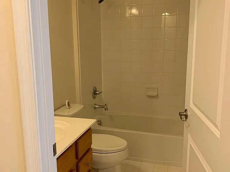 9022 Randolph Cir — Photo 15