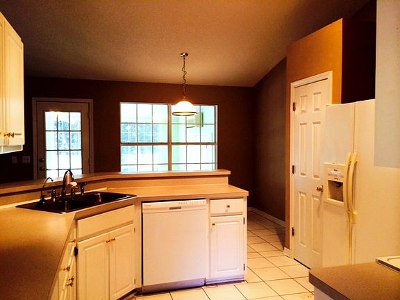 Kitchen (2)-001_09302015