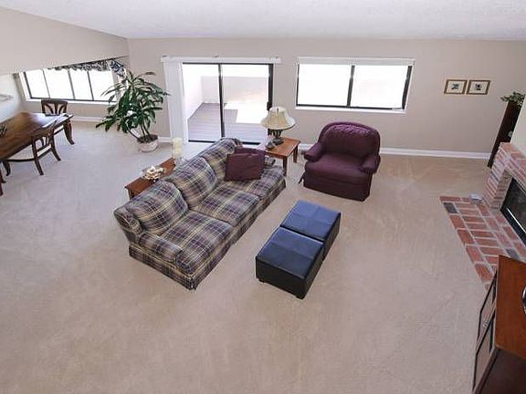 4th image of 10 Cricklewood Dr