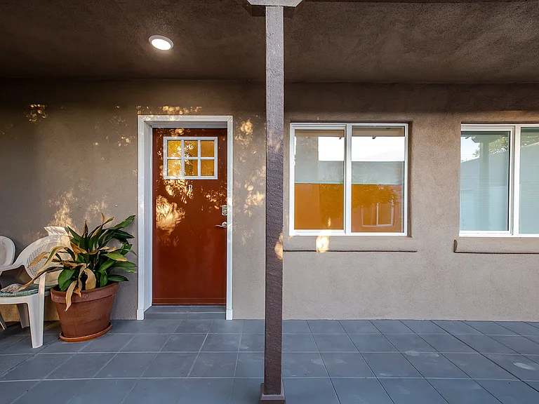 1138 N Richey Blvd #B — Photo 2