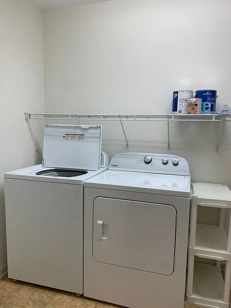 Rent Special - 2 Bedroom 2 Bath Townhouse Available In Windsor Park - Leland — Photo 4