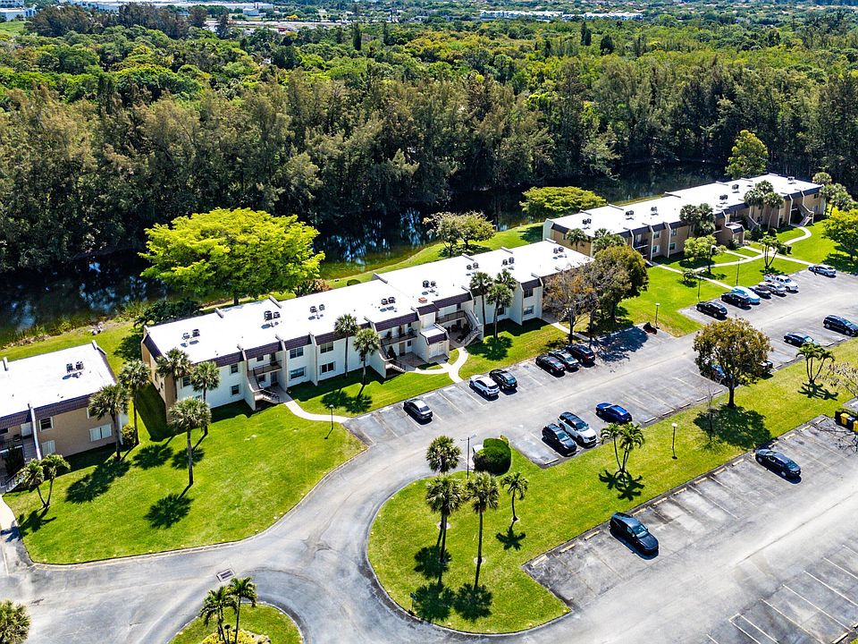 1st image of 130 Lake Meryl Drive #228