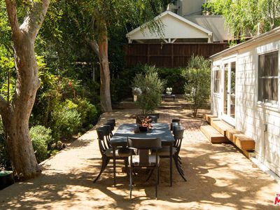 6977 Sunnydell Trl, Los Angeles, CA, 90068