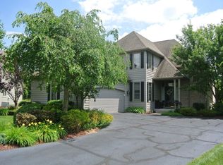 1617 S Lake George Dr, Mishawaka, IN