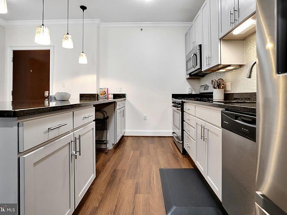 3rd image of 6301 Edsall Rd Unit 104