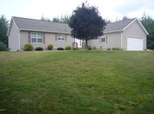 2795 Lake Montcalm Rd, Edmore, MI 48829