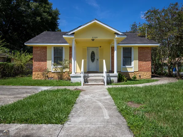 2229 Lee St, Brunswick, GA 31520