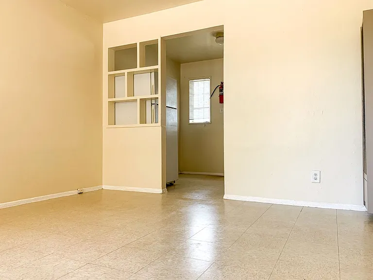 One Bedrooms near VA Hospital — Photo 6