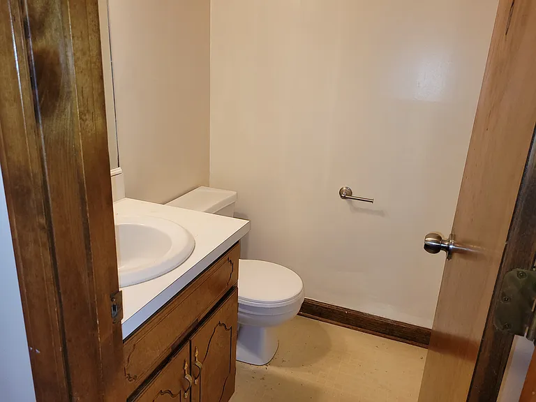 4009 Omer Ln — Photo 11