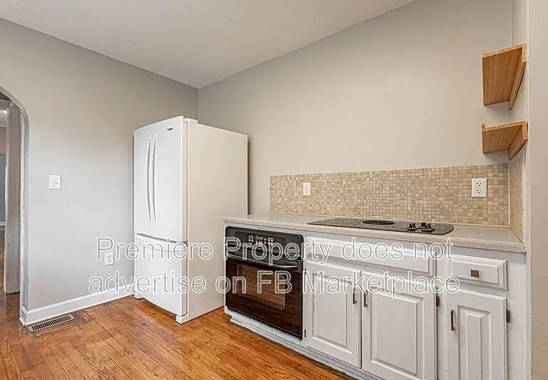 239 S Mill St — Photo 7