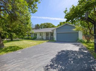 1110 Chaparral Ct, Chanhassen, MN 55317