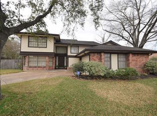 7102 Mission Court Dr, Houston, TX 77083