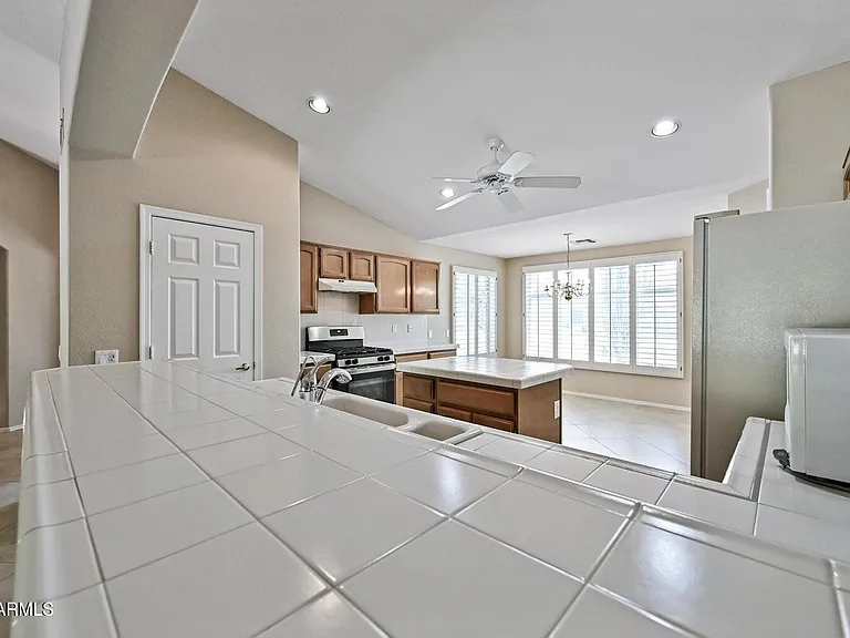 9222 E Crystal Dr — Photo 7