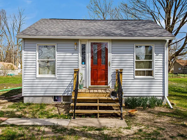 245 E Woodland St, Marcellus, MI 49067
