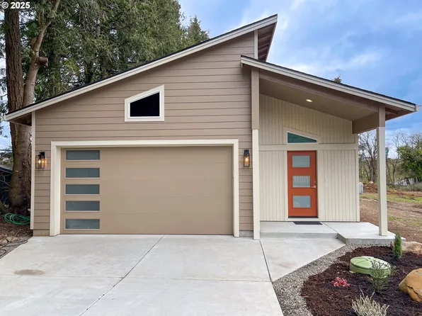 20651 NE Thompson St, Fairview, OR 97024